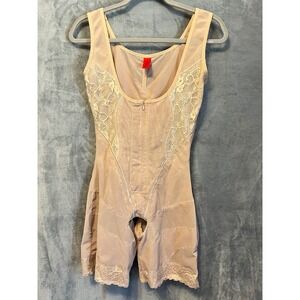 Redefine Shapewear Bodysuit Size L Nude Beige Lace Control Open Gusset